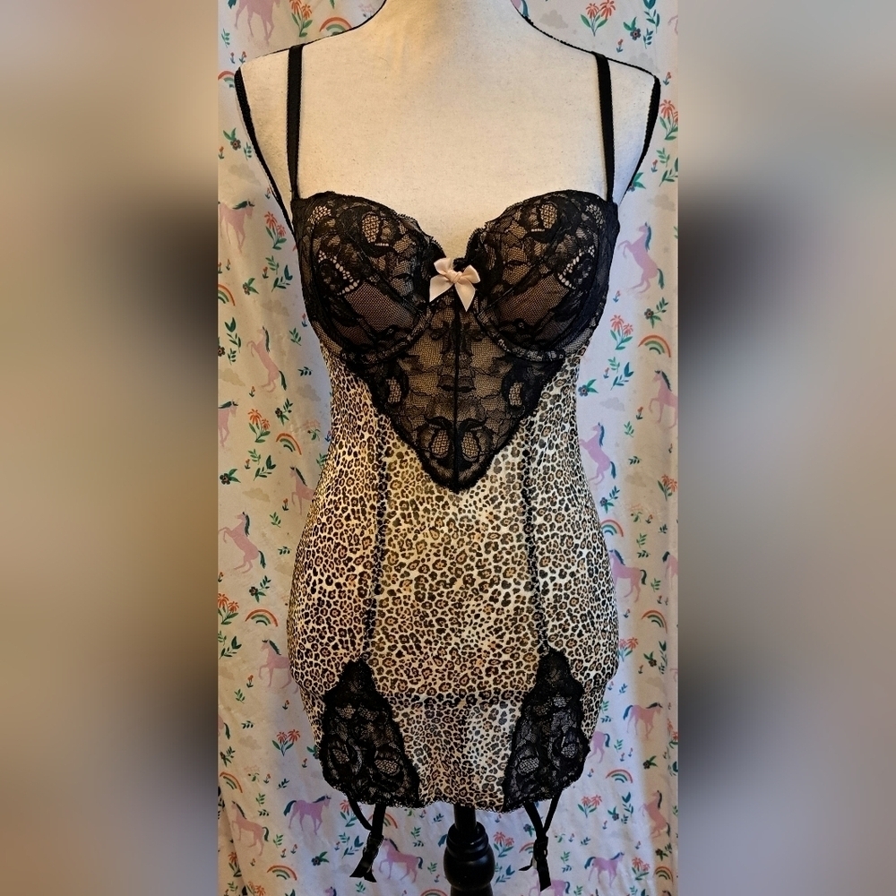 EUC Y2K Victoria's Secret VS Leopard Lace Push Up Sexy Teddy Lingerie Clips 36B